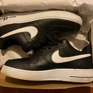 Black and White Air Force 1